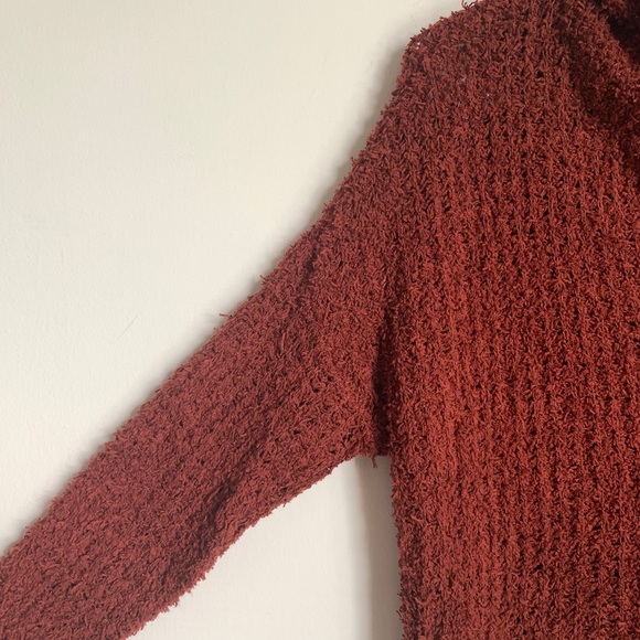 American Eagle NWT Hooded Crochet Pullover V-neck Sweater - Picture 4 of 12